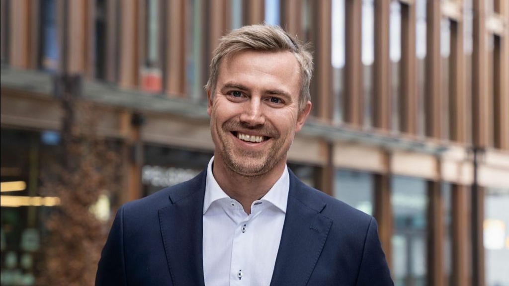 Sebastian: Investera 1 miljon 