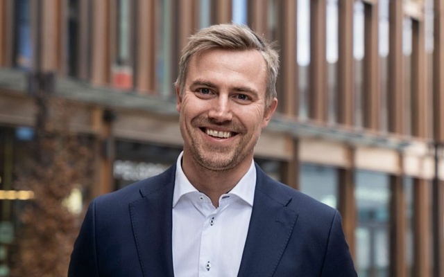 Sebastian: Investera 1 miljon 