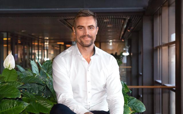 Sebastian_10årKameo